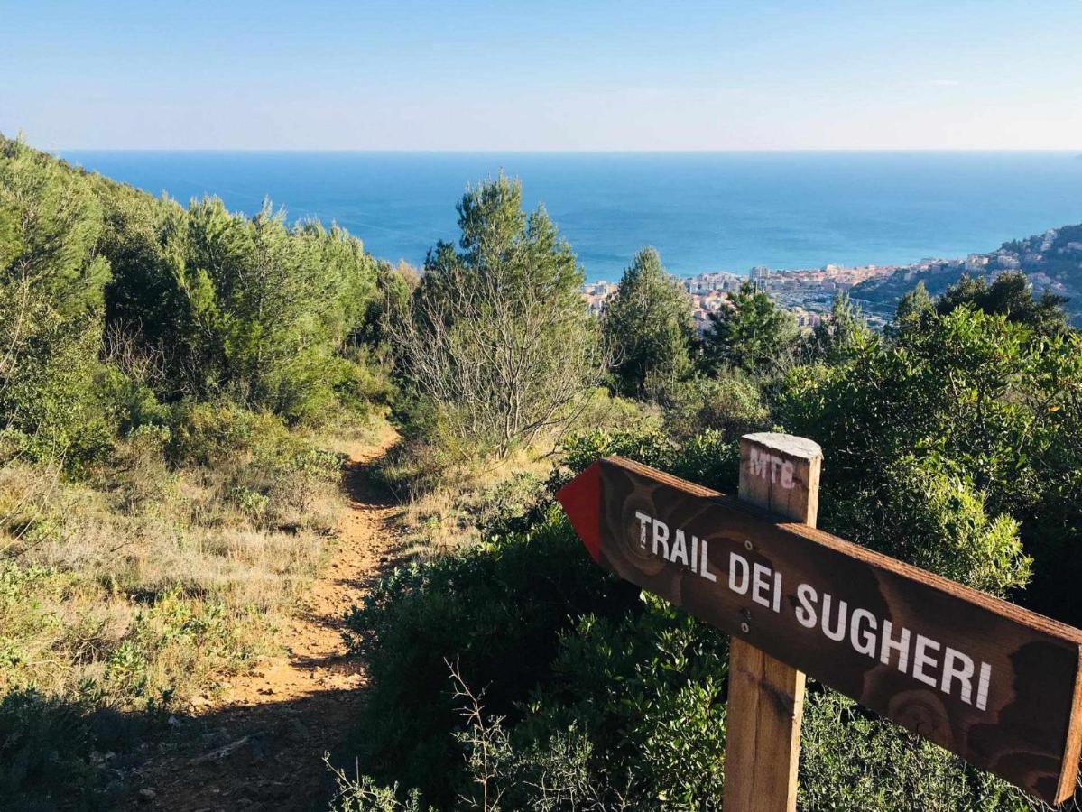 Fornaci 9 Rivieraholiday Pietra Ligure Bagian luar foto