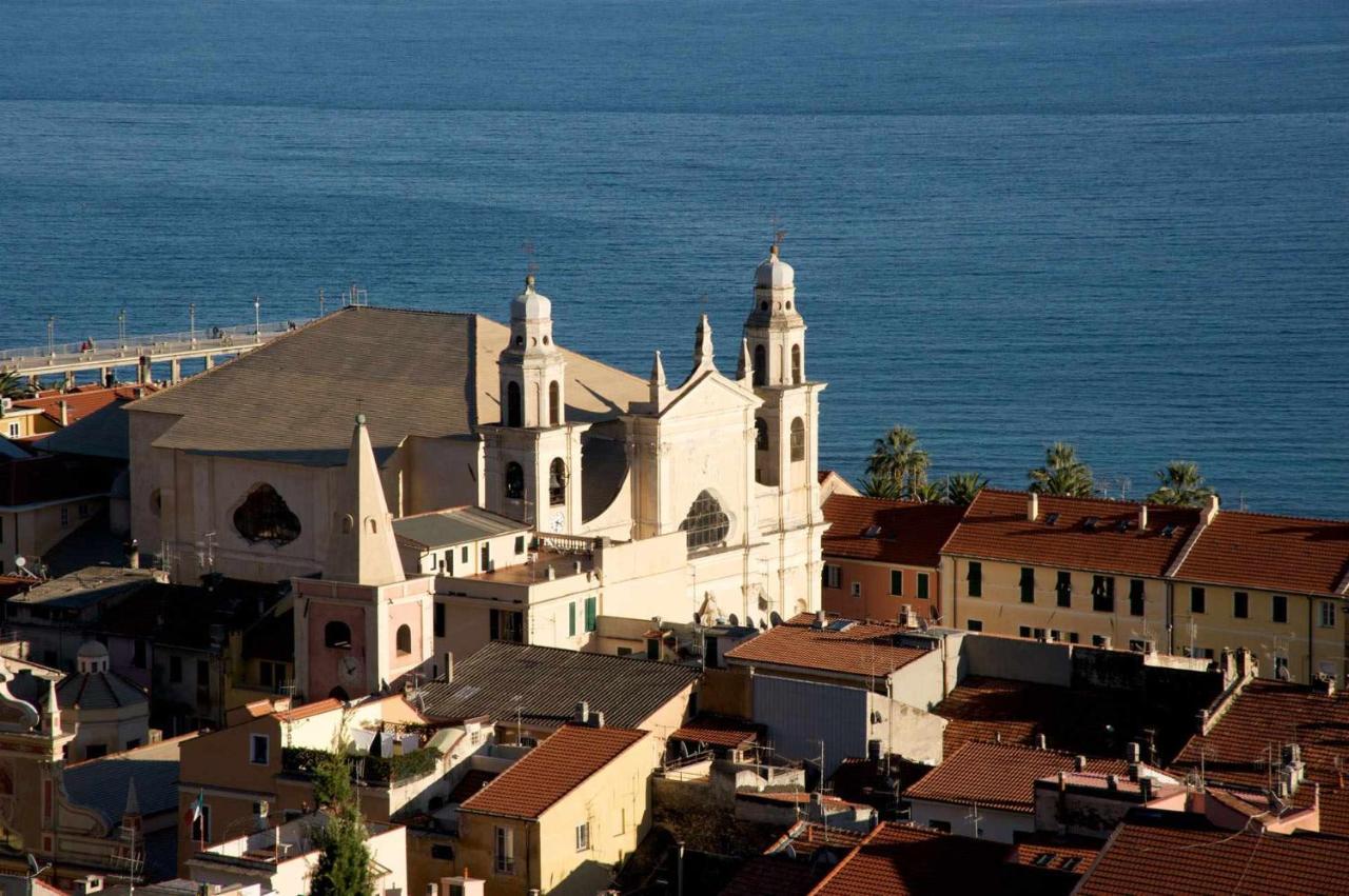 Fornaci 9 Rivieraholiday Pietra Ligure Bagian luar foto