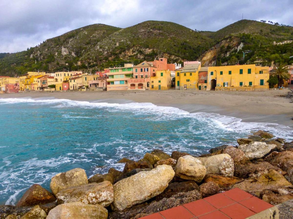 Fornaci 9 Rivieraholiday Pietra Ligure Bagian luar foto
